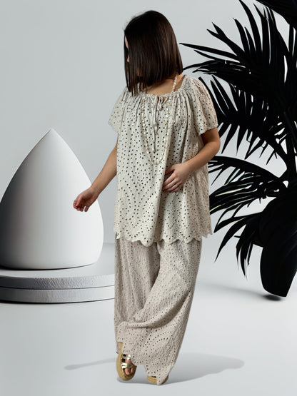 GIOVANI - PANTALON BEIGE EN BRODERIE ANGLAISE JUSQU'A LA TAILLE 50/52