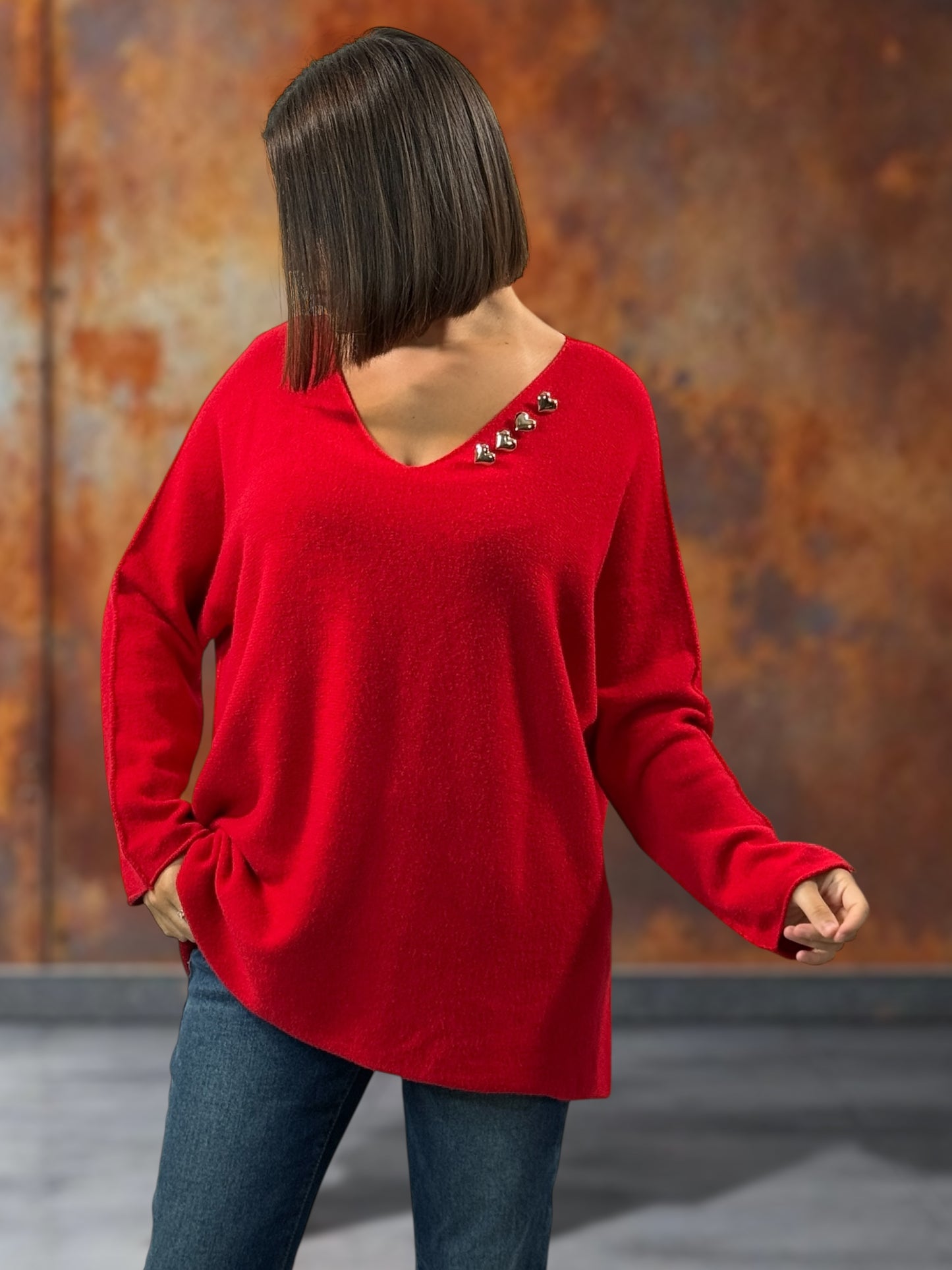 CELINE - PULL OVERSIZE ROUGE AVEC BOUTONS COEUR JUSQU'A LA TAILLE 52