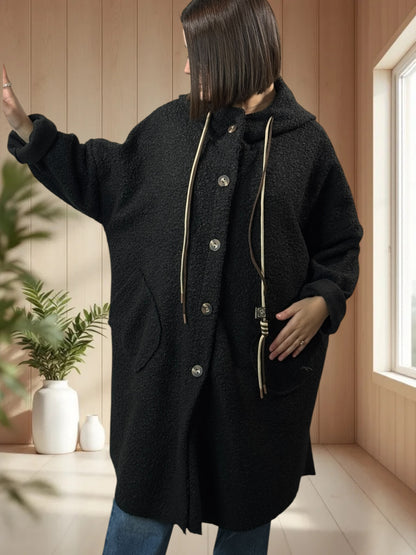 CAPRICE - VESTE OVERSIZE NOIRE A CAPUCHE JUSQU'A LA TAILLE 54