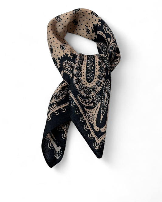 JULIETTE REF13 - PETIT FOULARD MOTIF CAMEL ET NOIR