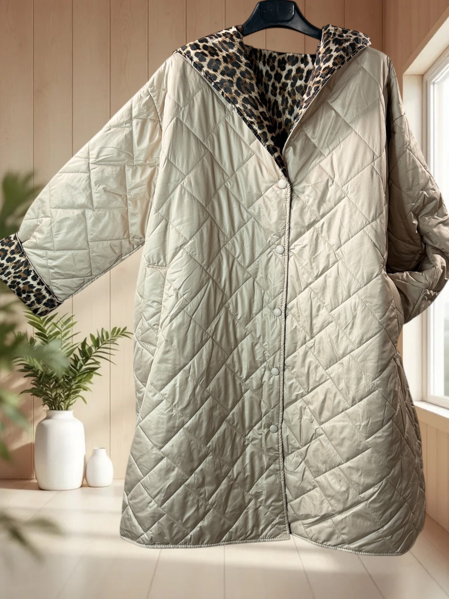 MEGEVE - DOUDOUNE BEIGE AVEC CAPUCHE TAILLE 46/48 A 56