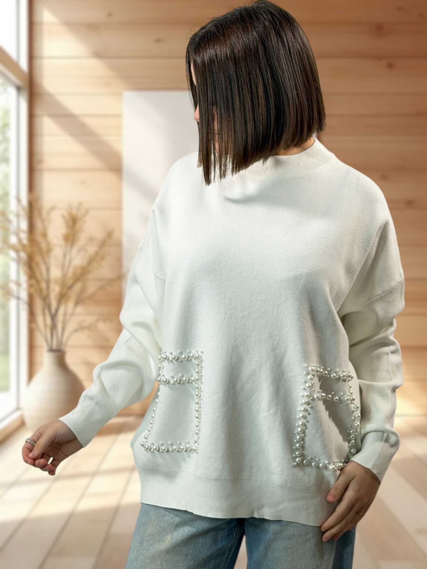 BERENICE - PULL BLANC  AVEC PERLE JUSQU'A LA TAILLE 50/52