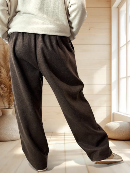 VICTOR - PANTALON MARRON AVEC SA CEINTURE JUSQU'A LA TAILLE 50