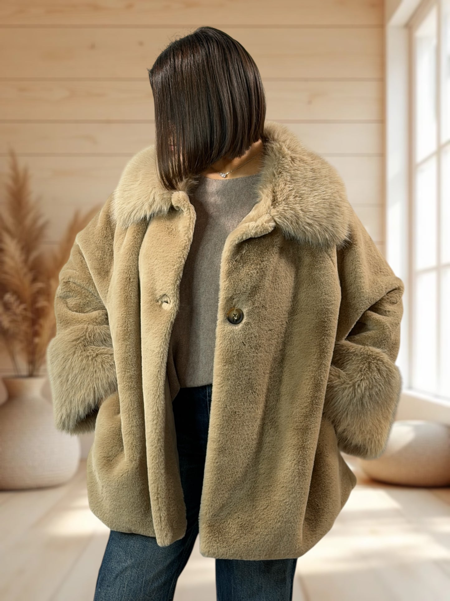 BERENGERE - VESTE FAUSSE FOURRURE OVERSIZE BEIGE JUSQU'A LA TAILLE 54