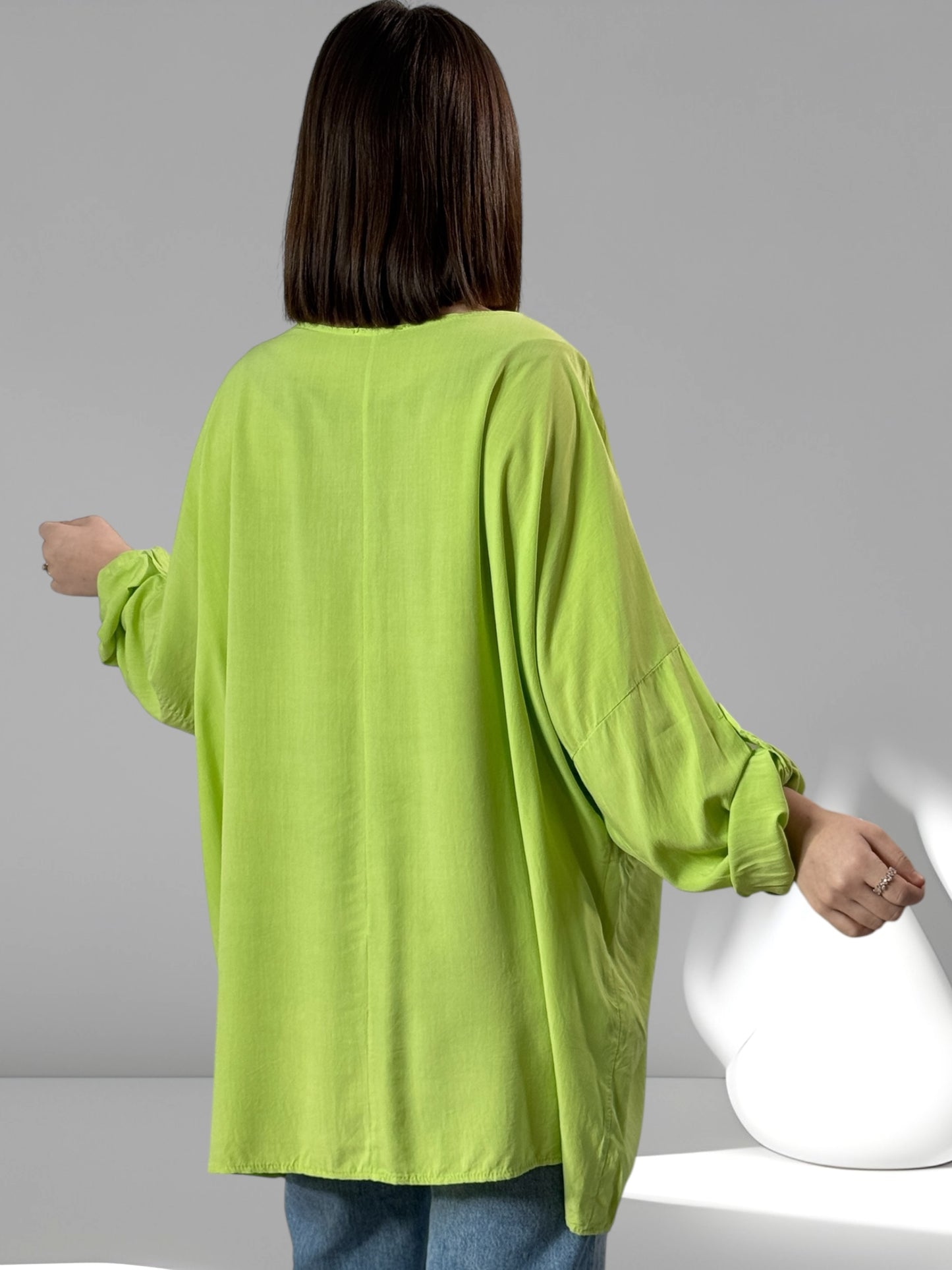 LAURIE - TUNIQUE VERT ANIS BORDEE DE DENTELLE JUSQU'A LA TAILLE 54/56