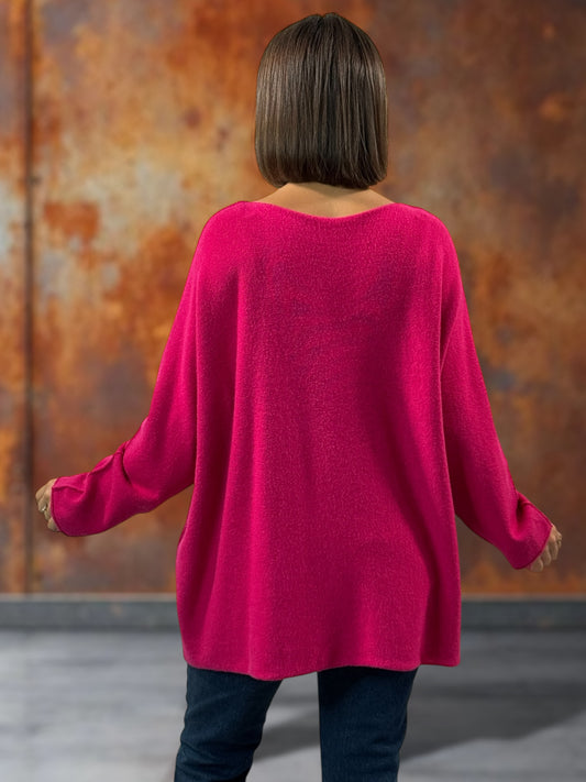 CELINE - PULL OVERSIZE FUCHSIA AVEC BOUTONS COEUR JUSQU'A LA TAILLE 52