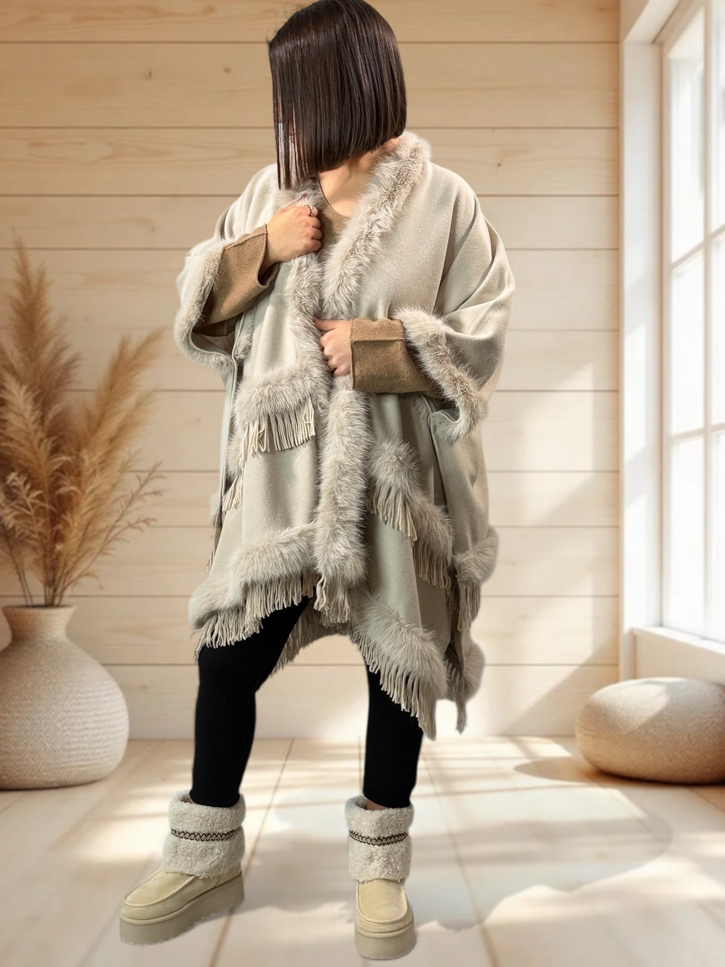 MAGNOLIA - CAPE BEIGE FAUSSE FOURRURE