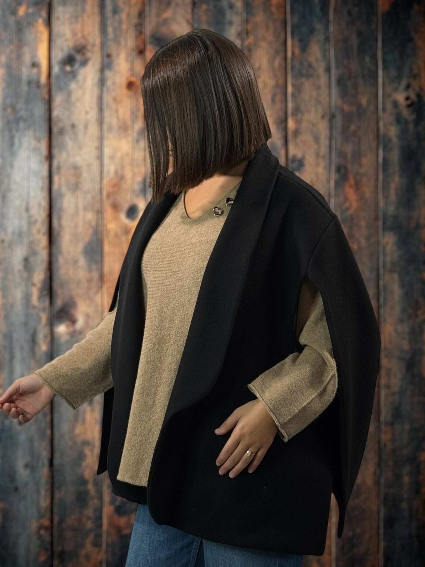 DONATELLA - VESTE CAPE NOIRE JUSQU'A LA TAILLE 50/52