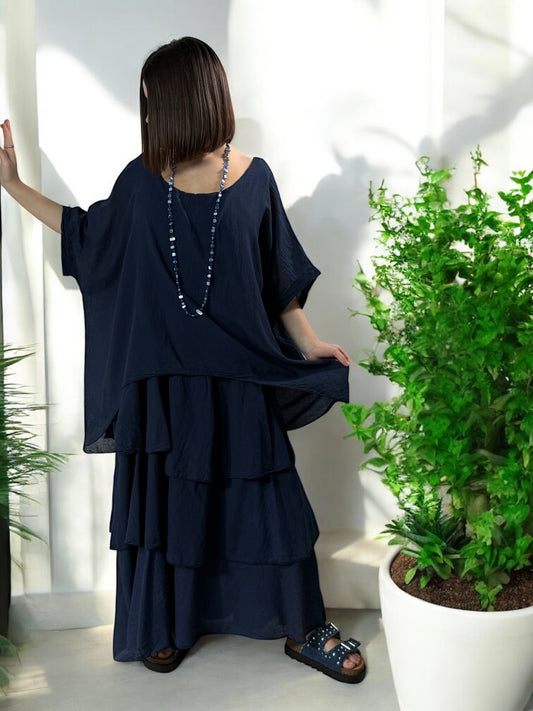 ADRIANA - ROBE MARINE A VOLANT JUSQU'A LA TAILLE 50