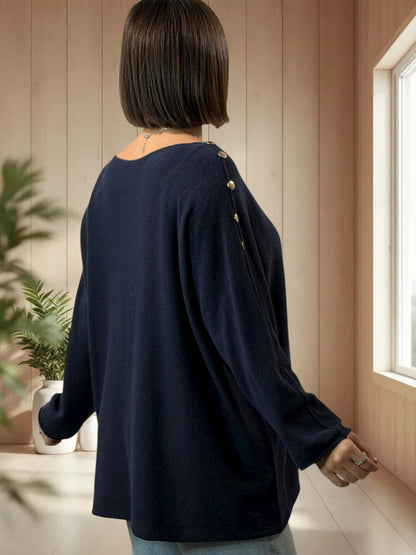 DONNA - PULL OVERSIZE MARINE AVEC BOUTONS DORES JUSQU'A LA TAILLE 52