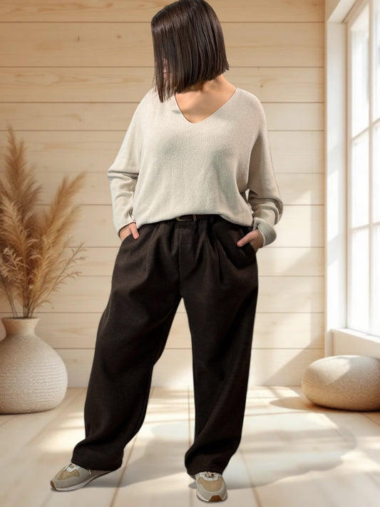 VICTOR - PANTALON MARRON AVEC SA CEINTURE JUSQU'A LA TAILLE 50