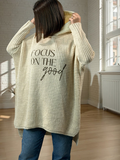 MIKA - PULL OVERSIZE BEIGE AVEC CAPUCHE JUSQU'A LA TAILLE 56/58