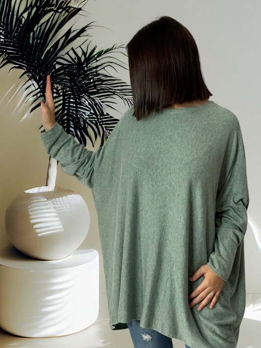 CAPRIO - PULL VERT EN MAILLE FLUIDE JUSQU'A LA TAILLE 54