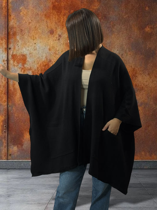ADRIANA - GILET PONCHO NOIR EN MAILLE JUSQU'A LA TAILLE 60