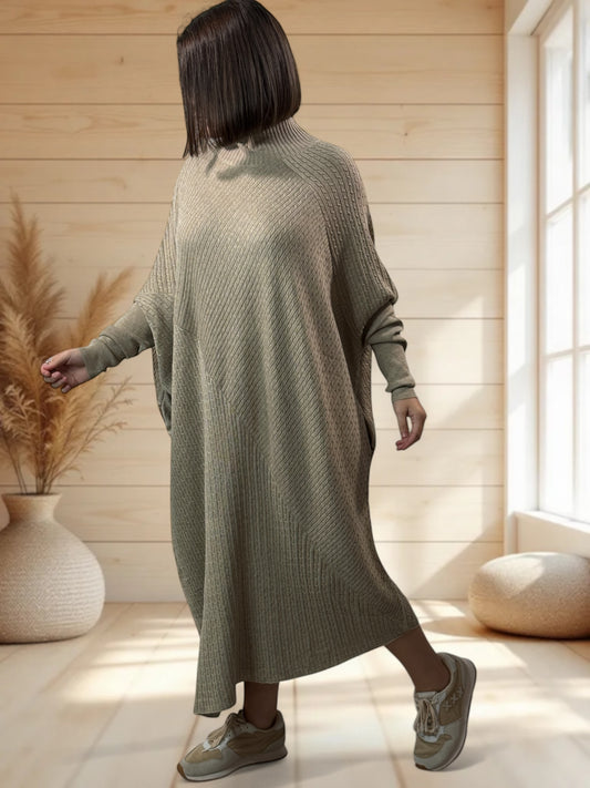 BETTINA - ROBE BEIGE OVERSIZE EN MAILLE JUSQU'A LA TAILLE 56