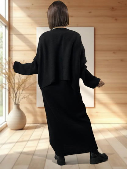 GABRIELA - ENSEMBLE NOIR EN MAILLE ROBE ET GILET JUSQU'A LA TAILLE 48