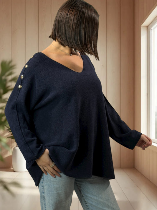 DONNA - PULL OVERSIZE MARINE AVEC BOUTONS DORES JUSQU'A LA TAILLE 52