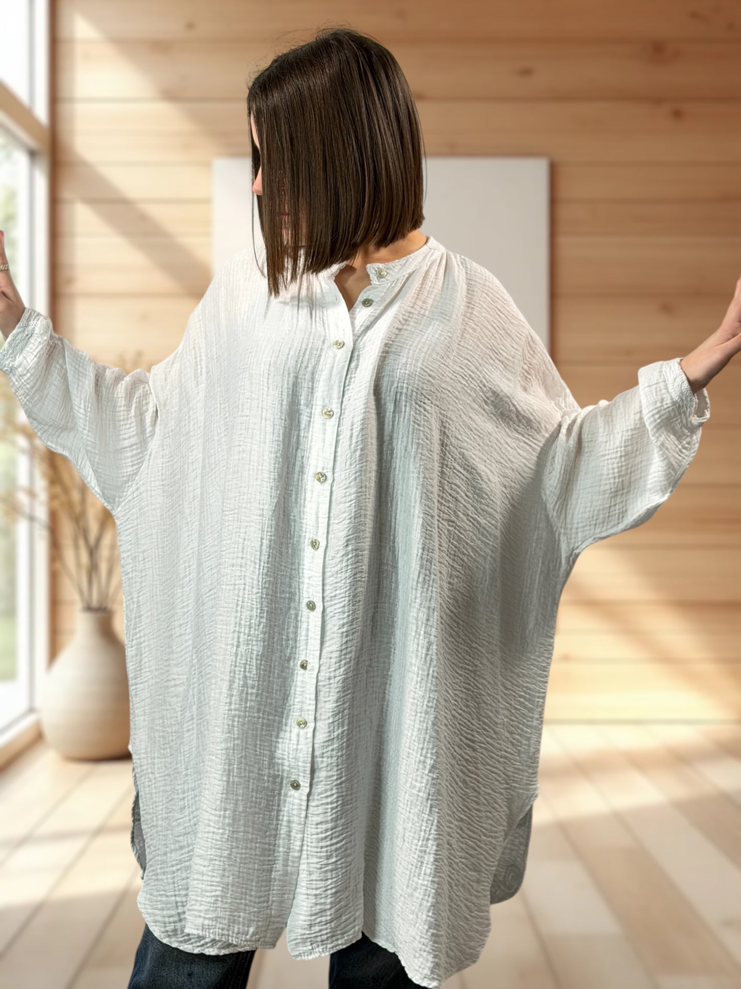 VERONICA - CHEMISE OVERSIZE BLANCHE BRODERIE AU DOS JUSQU'A LA TAILLE 56