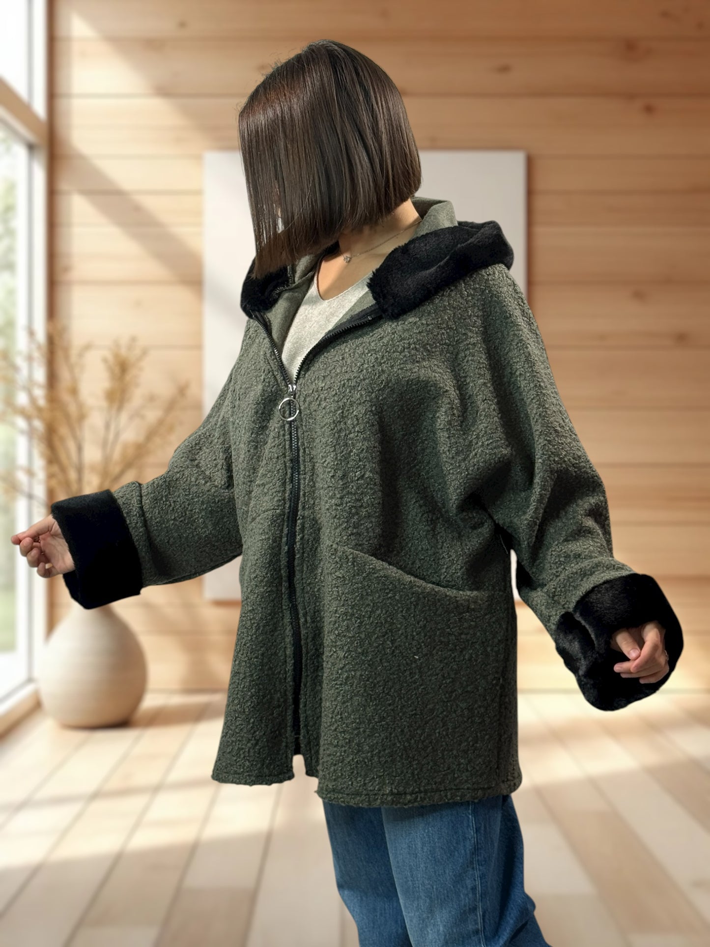 DAISY - VESTE OVERSIZE A CAPUCHE KAKI JUSQU'A LA TAILLE 56