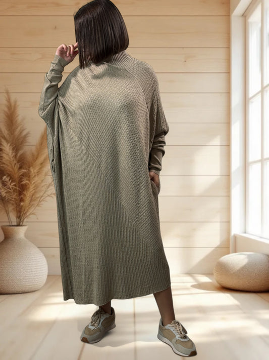 BETTINA - ROBE BEIGE OVERSIZE EN MAILLE JUSQU'A LA TAILLE 56