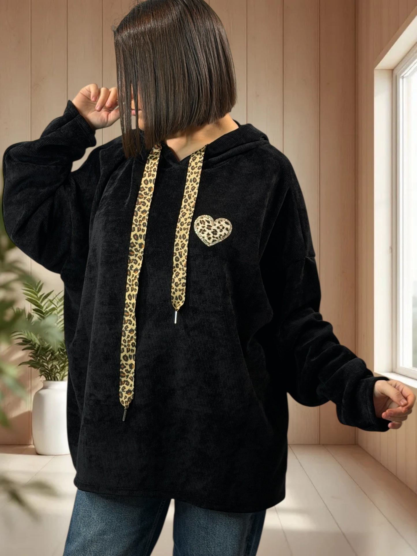 PAULIN - SWEAT A CAPUCHE OVERSIZE NOIR JUSQU'A LA TAILLE 56