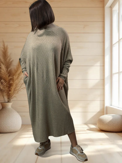 BETTINA - ROBE BEIGE OVERSIZE EN MAILLE JUSQU'A LA TAILLE 56