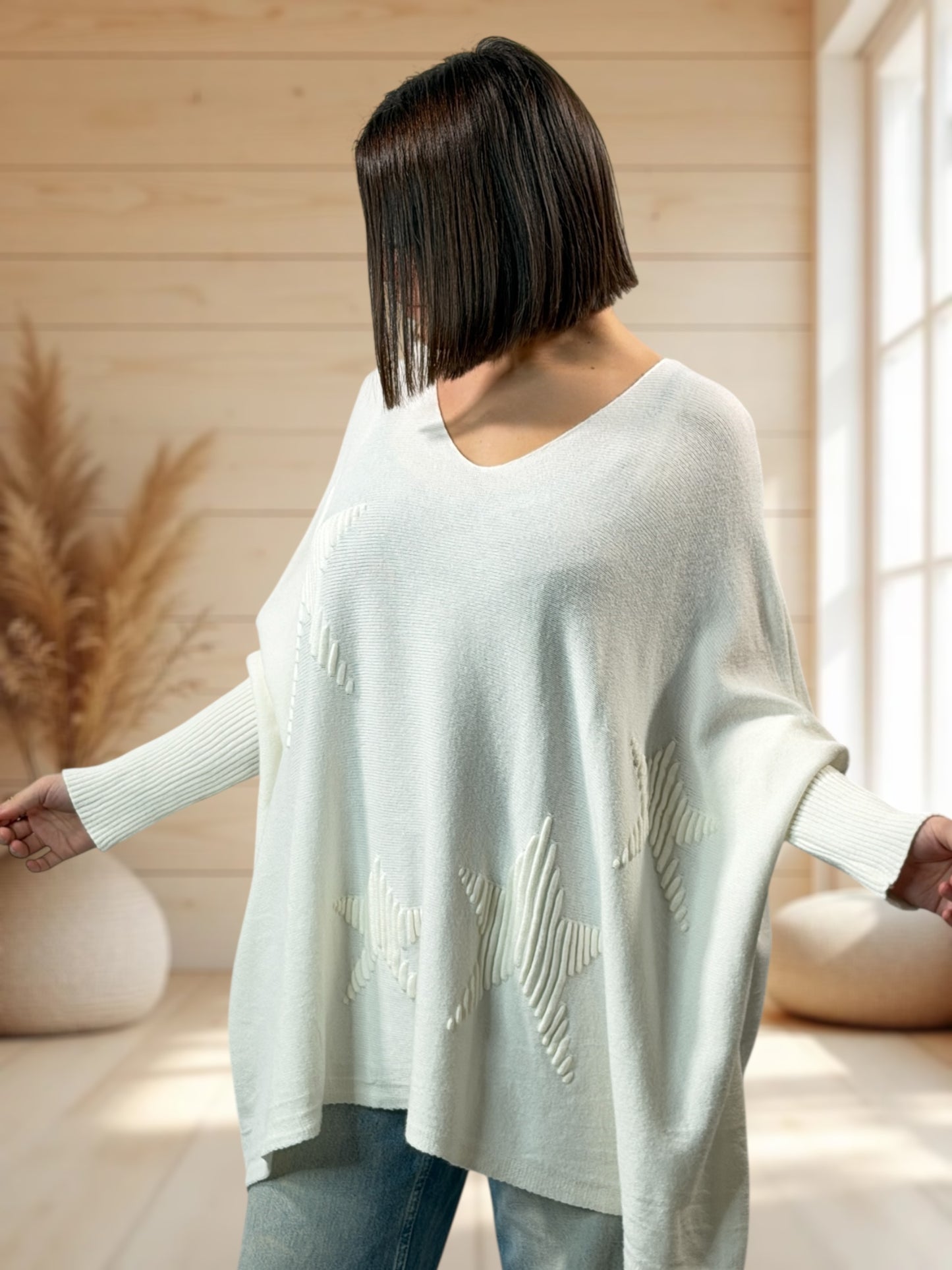 ZAZA - PULL OVERSIZE BLANC CASSE MOTIF ETOILE JUSQU'A LA TAILLE 56