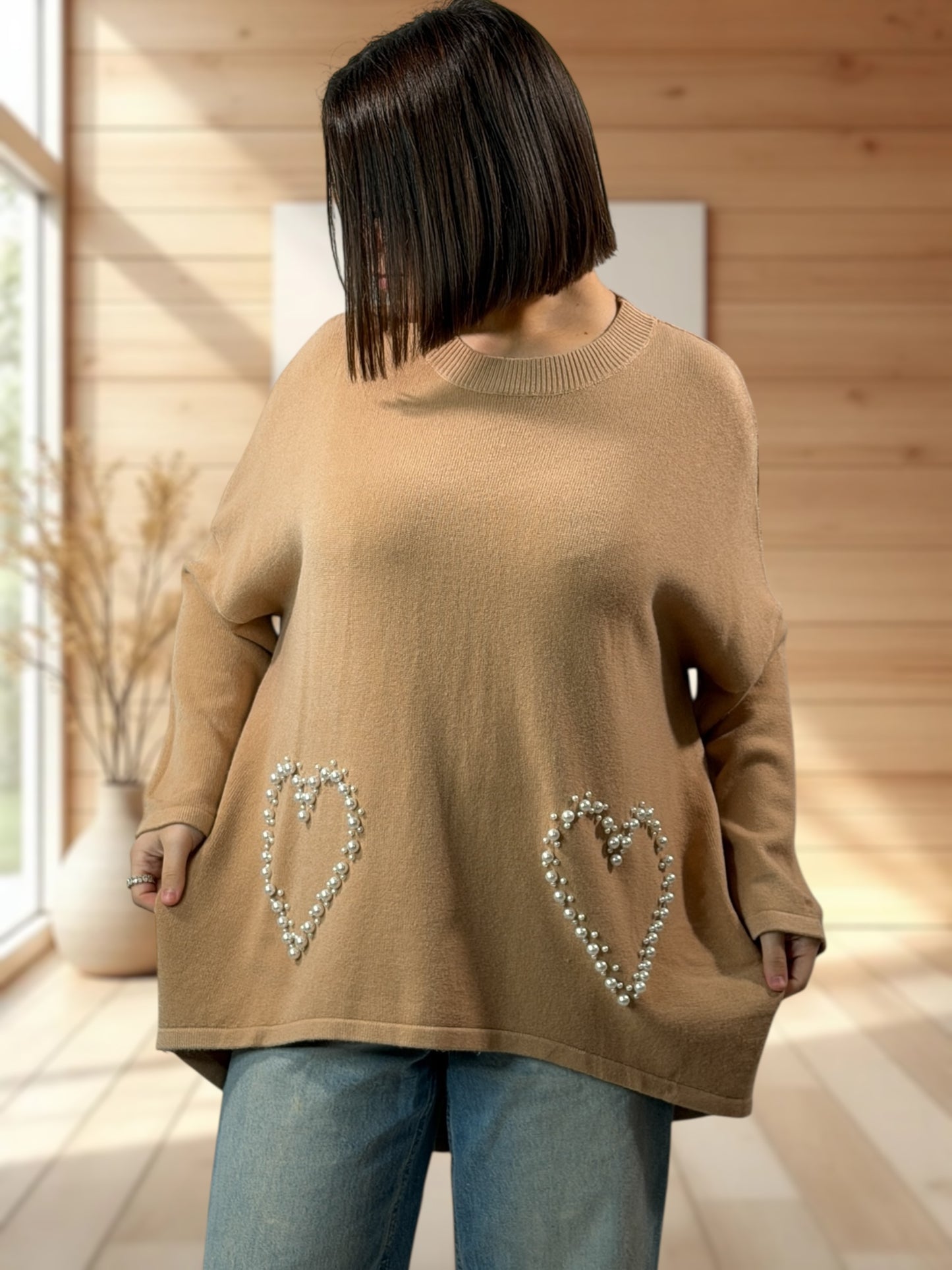 GLORIA - PULL OVERSIZE CAMEL AVEC PERLE JUSQU'A LA TAILLE 52/54