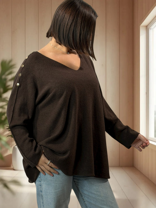 DONNA - PULL OVERSIZE MARRON AVEC BOUTONS DORES JUSQU'A LA TAILLE 52