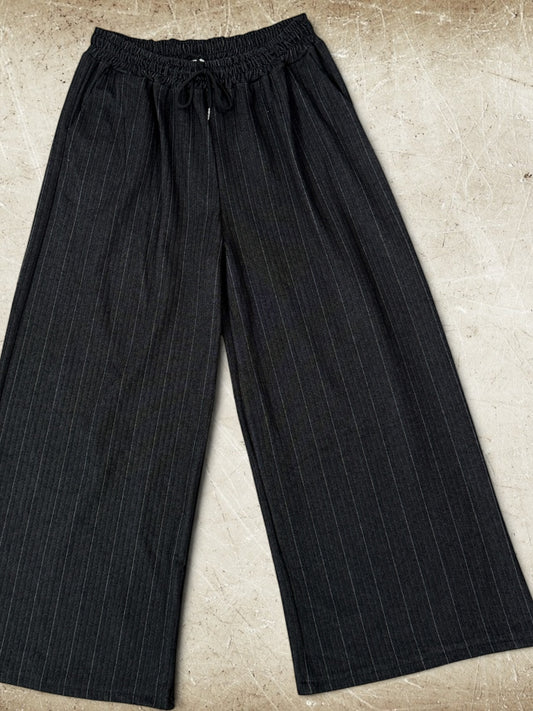 AUBIN - PANTALON NOIR A CHEVRONS TAILLE 48/50 A 54