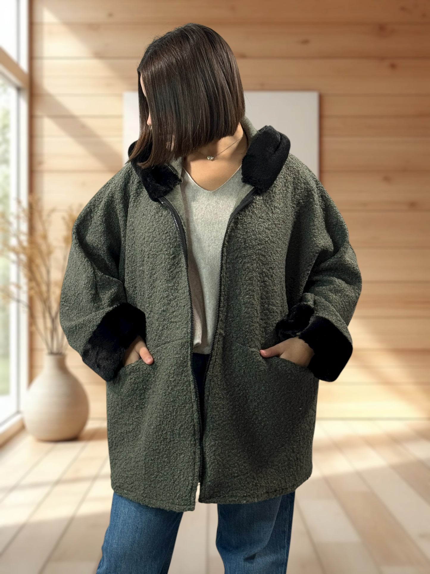 DAISY - VESTE OVERSIZE A CAPUCHE KAKI JUSQU'A LA TAILLE 56
