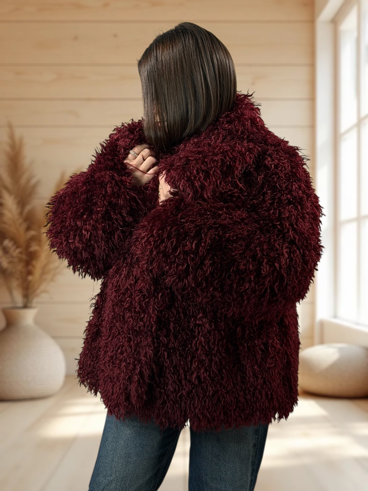 CAROLE - VESTE FAUSSE FOURRURE OVERSIZE BORDEAUX JUSQU'A LA TAILLE 52