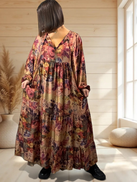 VENISE - ROBE AVEC DE LA SOIE A MOTIF JUSQU'A LA TAILLE 52