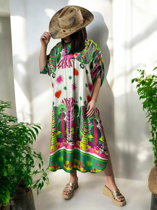 ETE INDIEN - ROBE OVERSIZE TISSUS SOYEUX A MOTIF VERT JUSQU'A LA TAILLE 50