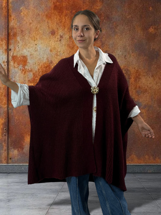 BELINDA - GILET OVERSIZE BORDEAUX AVEC SA BROCHE JUSQU'A LA TAILLE 60