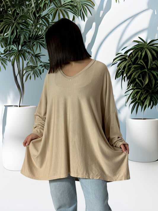 OSCAR - PULL OVERSIZE BEIGE EN MAILLE FLUIDE JUSQU'A LA TAILLE 56