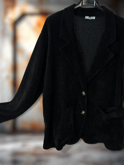 FLAVIE - VESTE NOIRE EN VELOURS JUSQU'A LA TAILLE 52