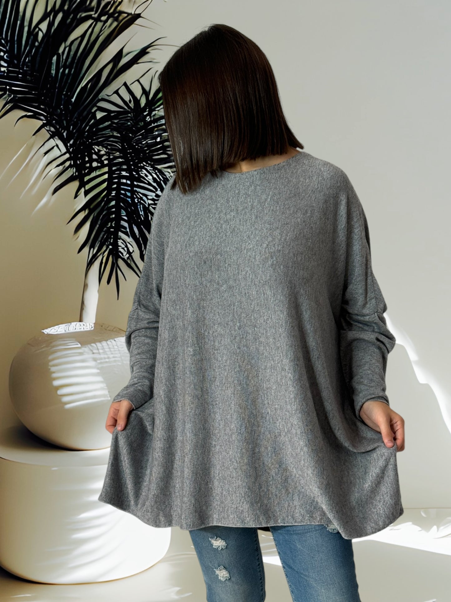 CAPRIO - PULL GRIS EN MAILLE FLUIDE JUSQU'A LA TAILLE 54