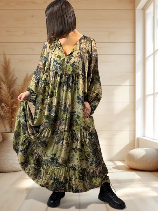 VENISE - ROBE AVEC DE LA SOIE MOTIF VERT JUSQU'A LA TAILLE 52