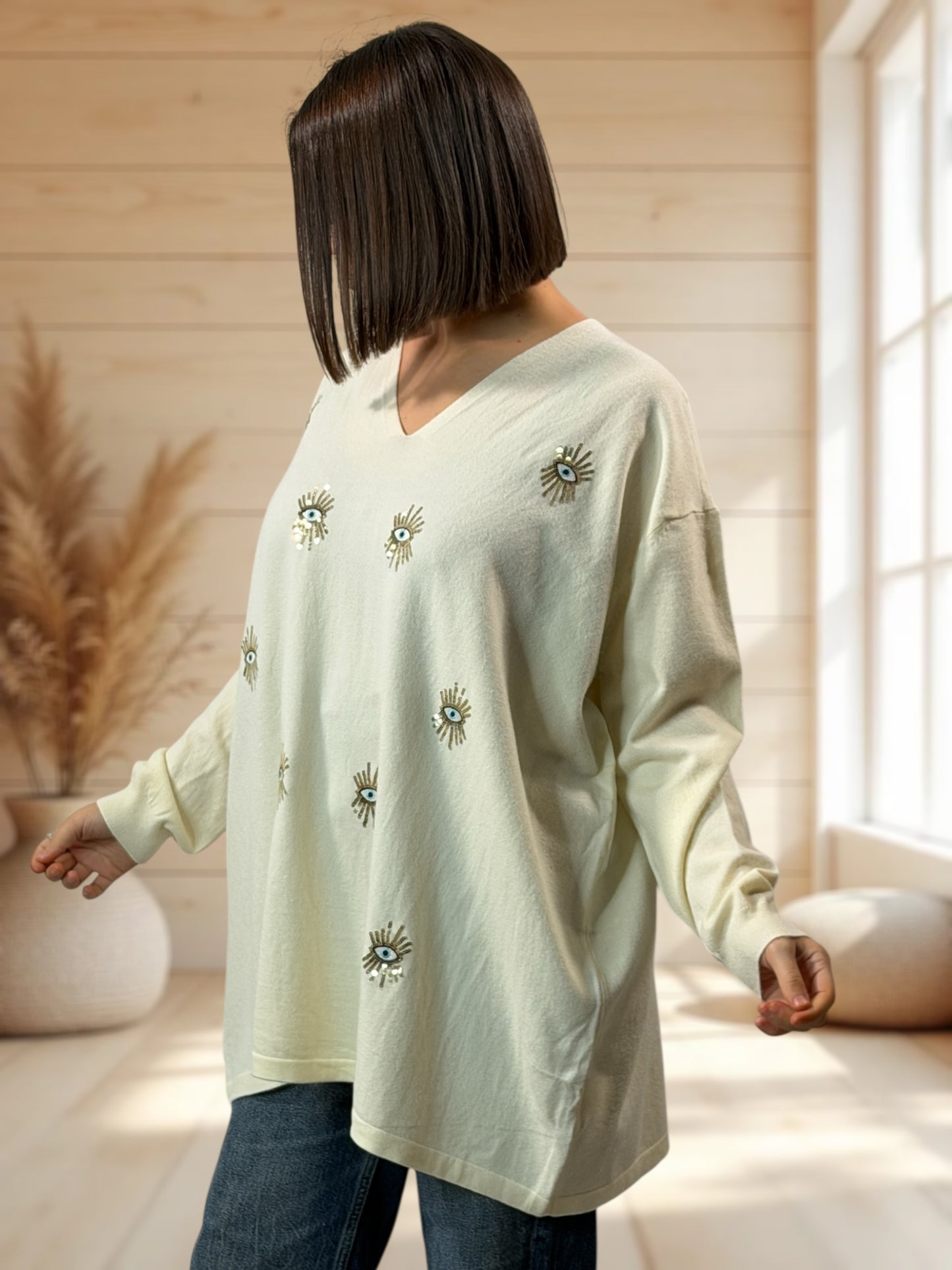 RITA - PULL OVERSIZE BLANC CASSE AVEC OEIL EN SEQUINS JUSQU'A LA TAILLE 54
