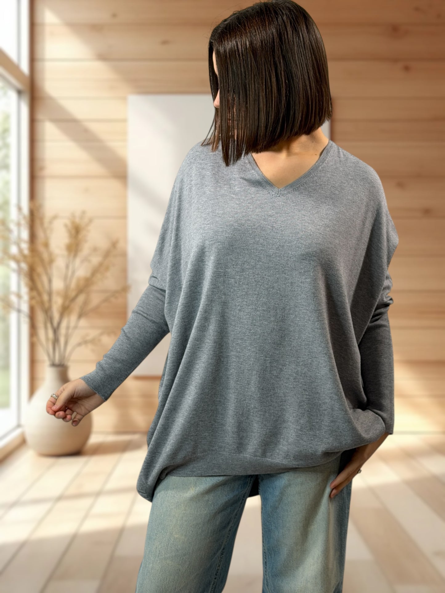 ANAIS - PULL GRIS NOEUD EN STRASS DANS LE DOS JUSQU'A LA TAILLE 52/54