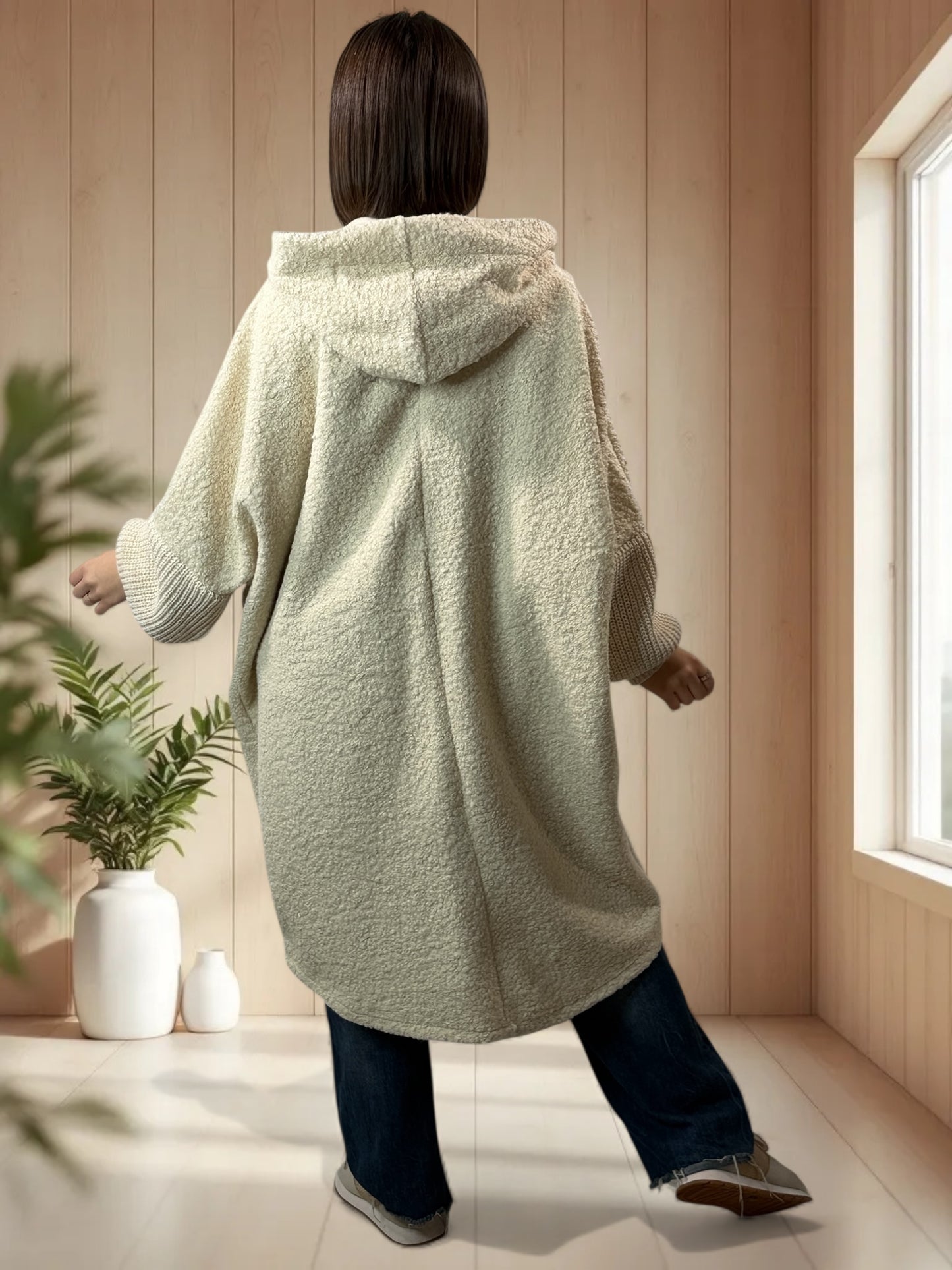 VIRGINIE - MANTEAU OVERSIZE BLANC CASSE A CAPUCHE JUSQU'A LA TAILLE 54