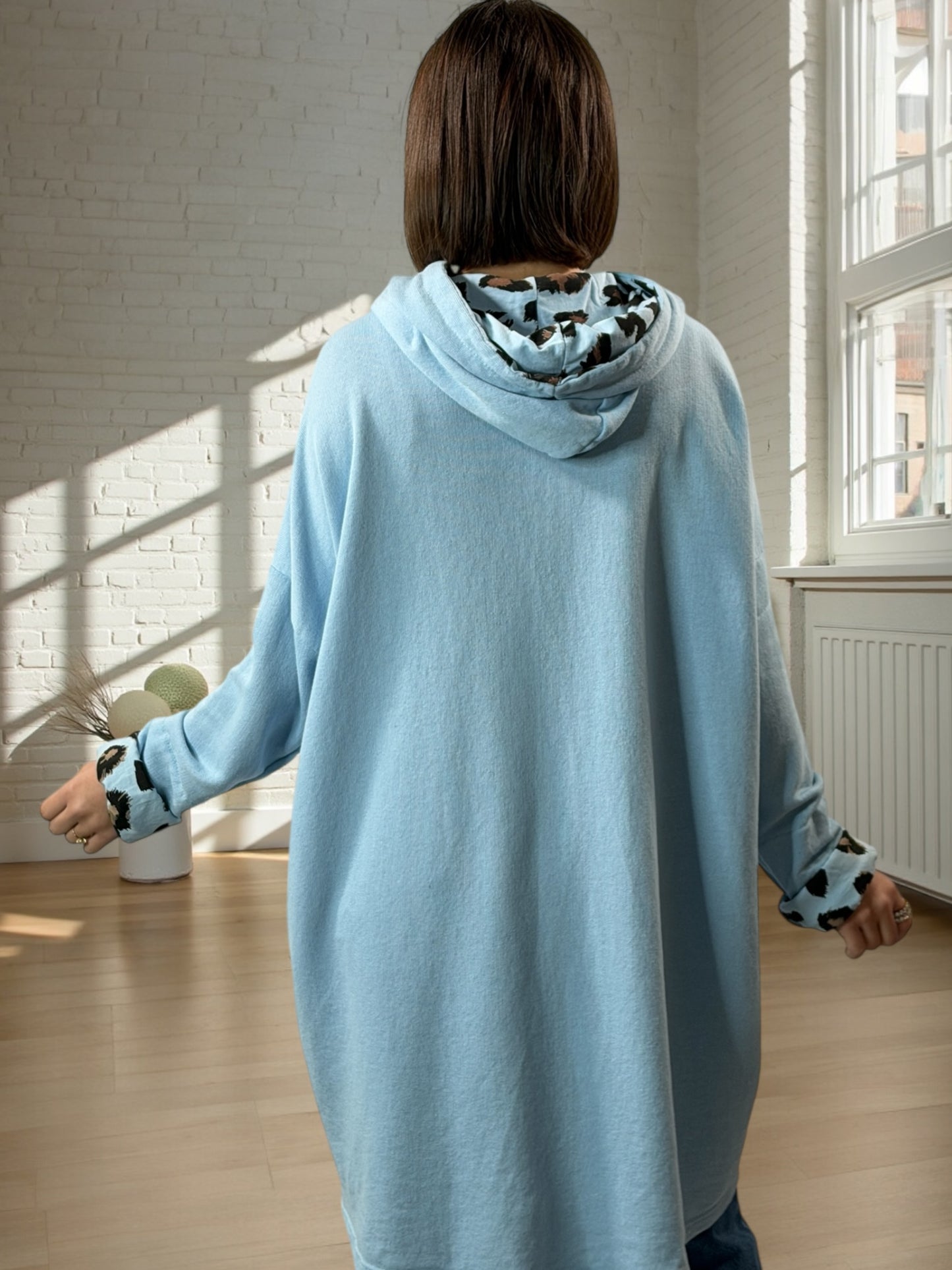 THIBAULT - SWEAT A CAPUCHE OVERSIZE BLEU JUSQU'A LA TAILLE 54