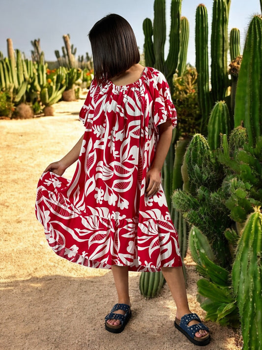 BANDOL - ROBE OVERSIZE  ROUGE A MOTIF JUSQU'A LA TAILLE 56