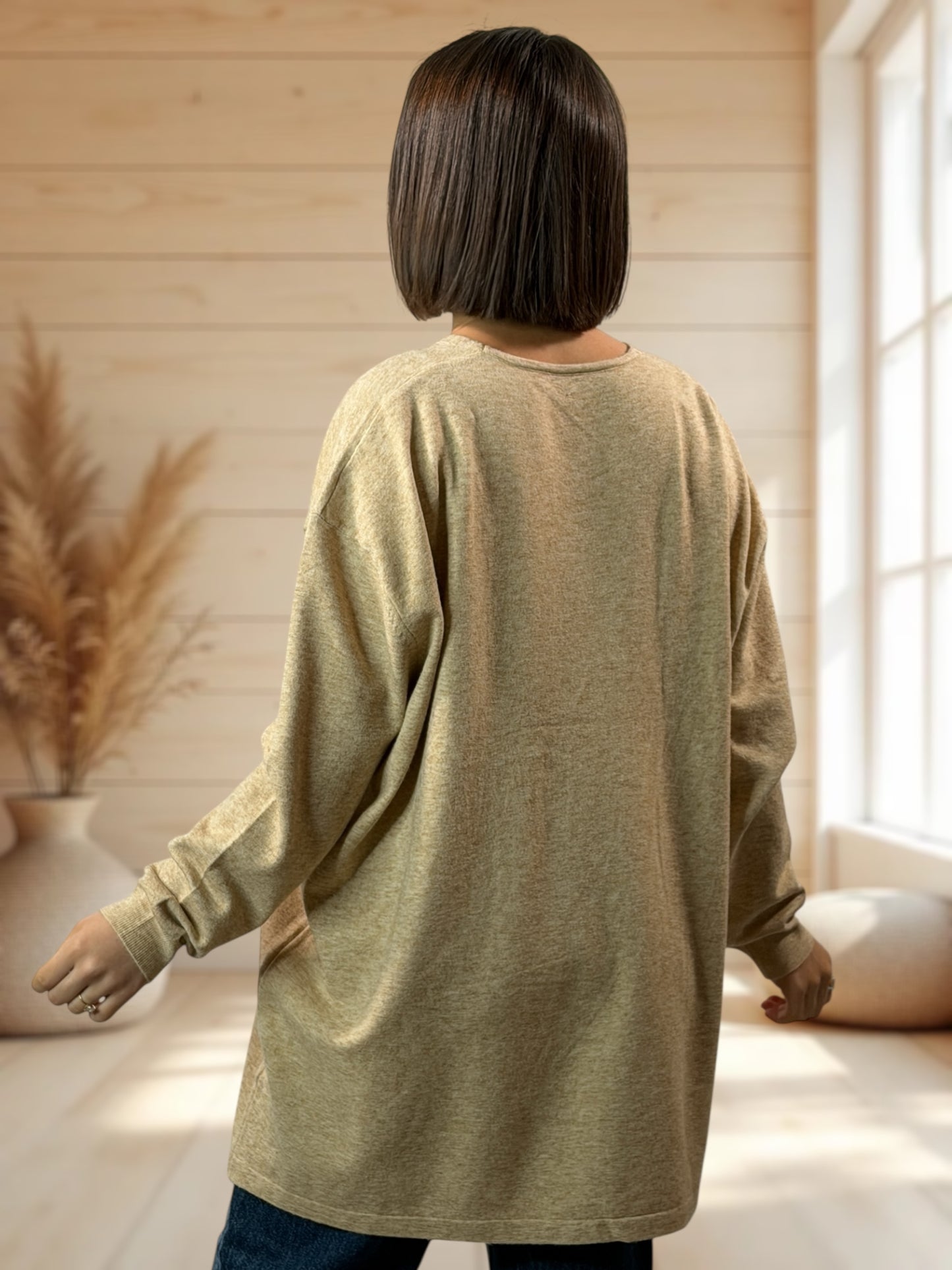 RITA - PULL OVERSIZE CAMEL AVEC OEIL EN SEQUINS JUSQU'A LA TAILLE 54