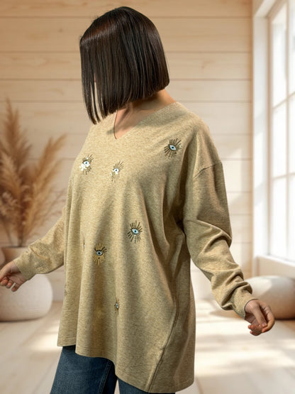 RITA - PULL OVERSIZE CAMEL AVEC OEIL EN SEQUINS JUSQU'A LA TAILLE 54