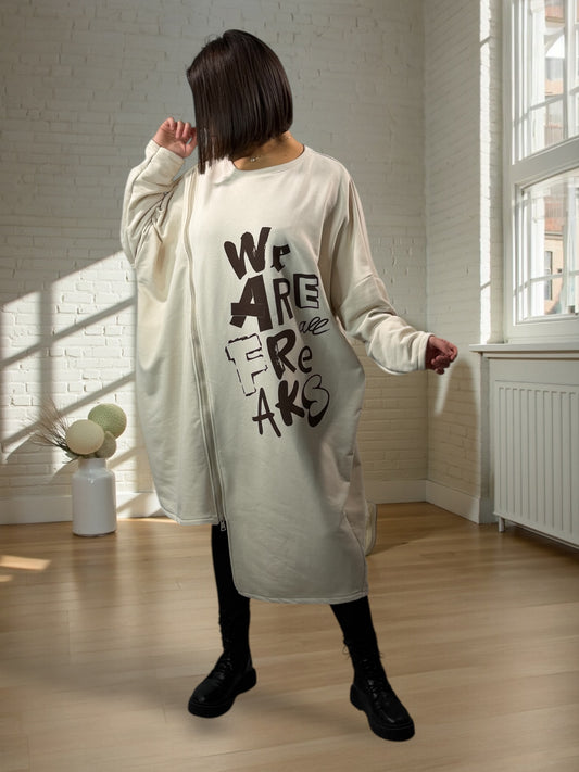 SUNDAY - ROBE OVERSIZE EN SWEAT BEIGE JUSQU'A LA TAILLE 54/56