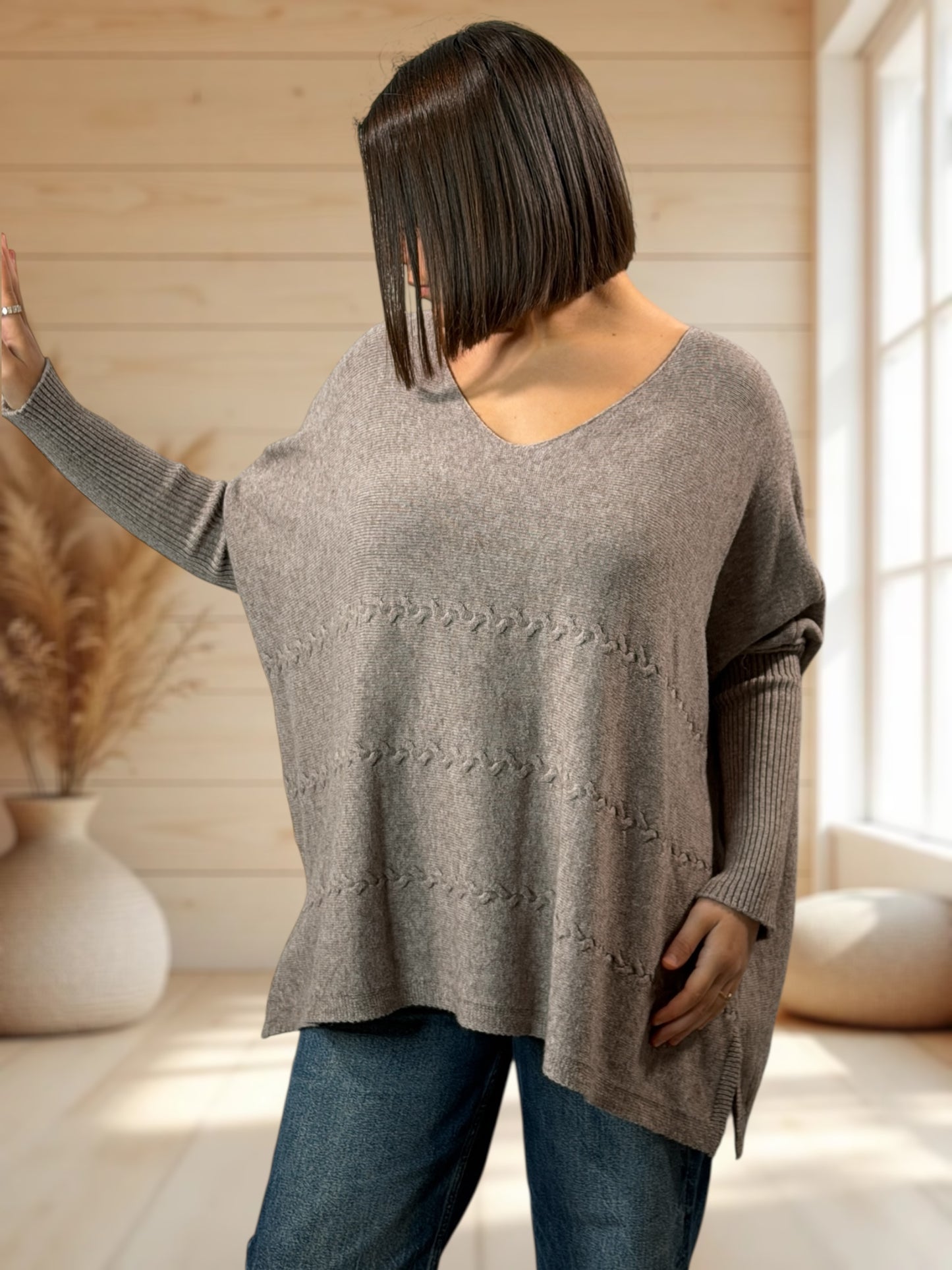 ELODIE - PULL OVERSIZE TAUPE JUSQU'A LA TAILLE 52/54