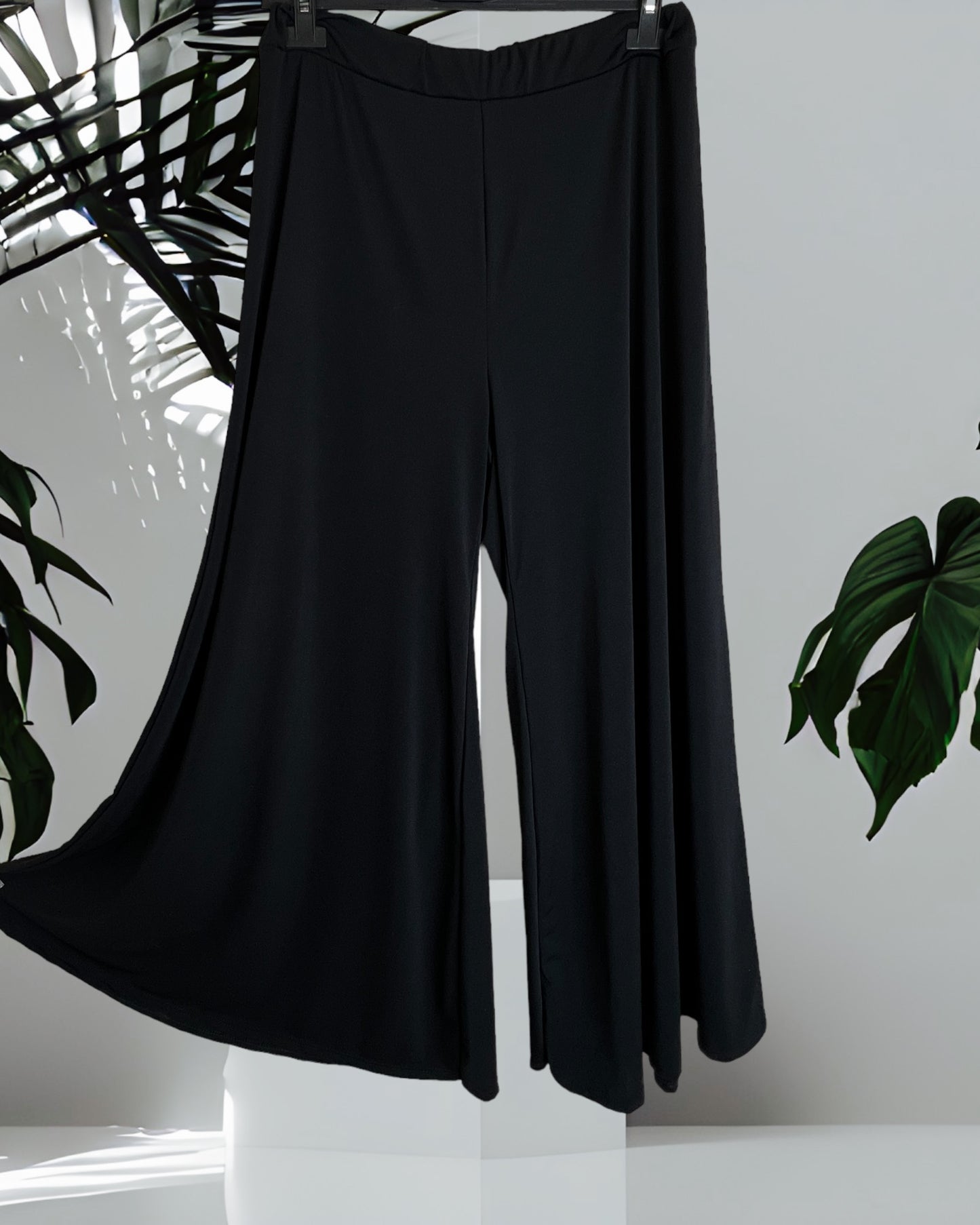 AGATHA - PANTALON PALAZZO NOIR TAILLE 46 A 54
