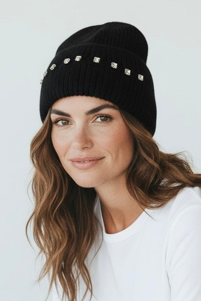 CORALIE - BONNET NOIR AVEC STRASS